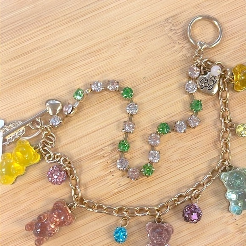 Brand New Betsey Johnson Pastel Gummy Bear Rhinestone Gold Tone Charm Bracelet - Picture 12 of 15